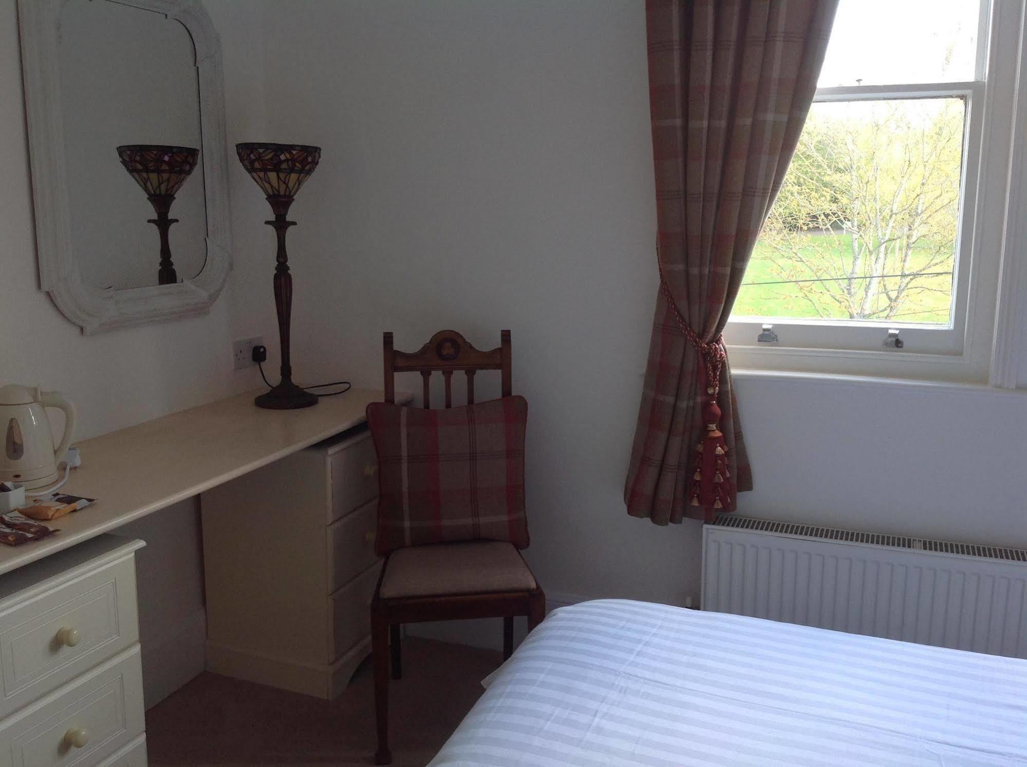 Woodbine City Rooms Exeter Exteriör bild